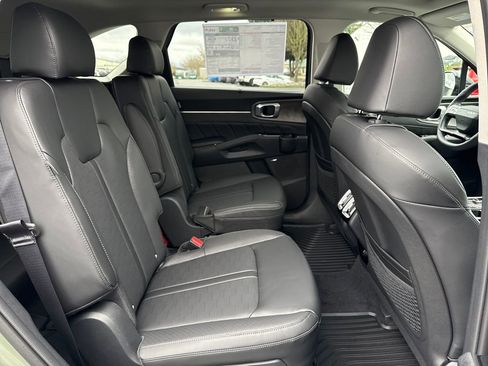 New 2026 Kia Sorento SX image 12