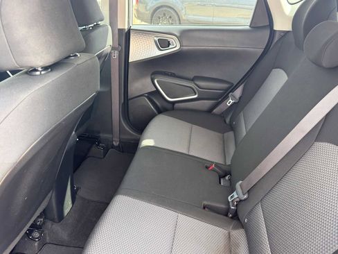 Used 2020 Kia Soul LX FWD image 29