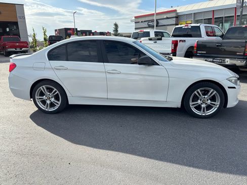 Used 2015 BMW 328i xDrive Sedan AWD/4WD image 4