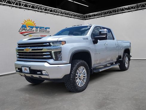 Used 2022 Chevrolet Silverado 2500 High Country w/ LPO, Hitch Package AWD/4WD image 1