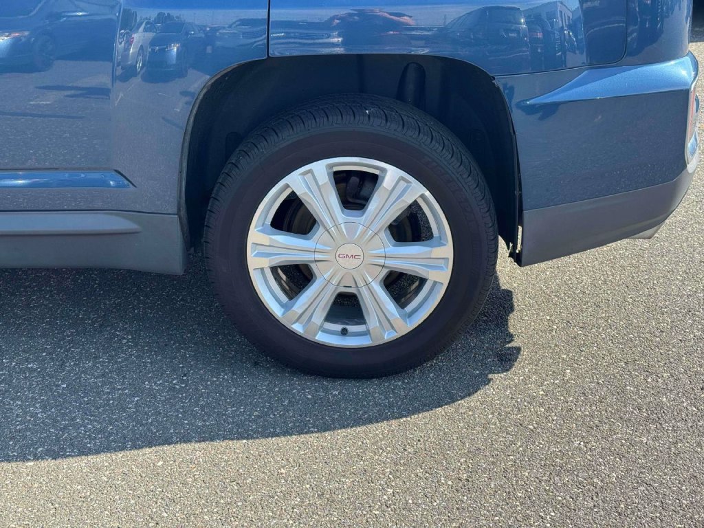 Used 2016 GMC Terrain SLT w/ Open Road Package AWD/4WD image 11