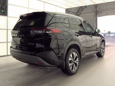 Used 2023 Nissan Rogue SV w/ SV Premium B Package AWD/4WD image 18