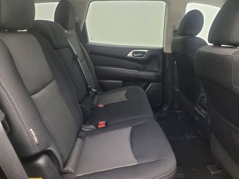 Used 2020 Nissan Pathfinder S AWD/4WD image 19