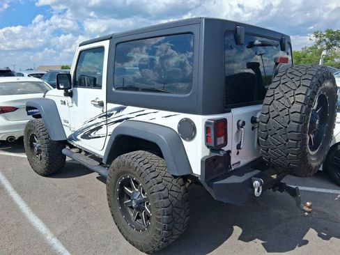 Used 2017 Jeep Wrangler Sport w/ Quick Order Package 24S AWD/4WD image 4