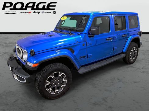 Used 2025 Jeep Wrangler Unlimited Sahara AWD/4WD image 1