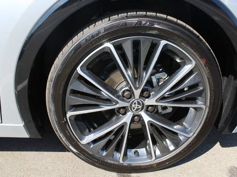 Certified 2026 Toyota Prius XLE FWD image 11