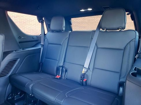 New 2026 GMC Yukon Denali w/ LPO, Floor Liner Package image 11