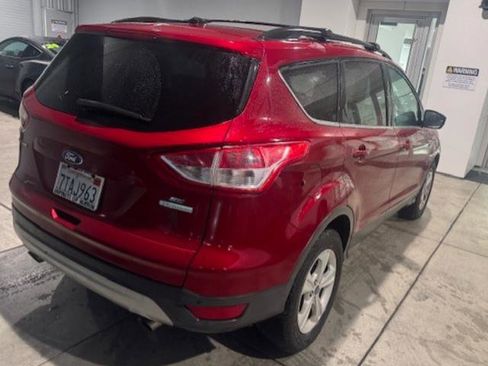 Used 2016 Ford Escape SE image 7