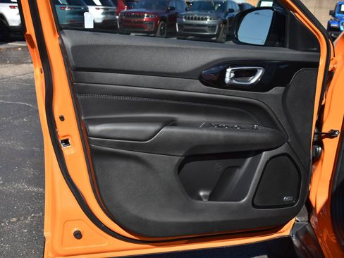 New 2026 Jeep Compass Latitude image 12