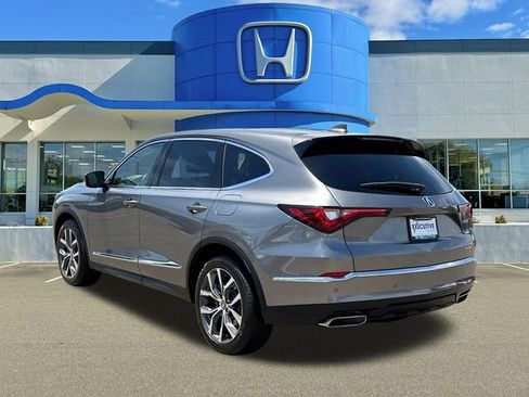 Used 2023 Acura MDX SH-AWD w/ Technology Package image 4