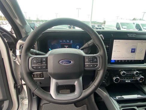 Certified 2025 Ford F250 Lariat w/ Lariat Ultimate Package image 13