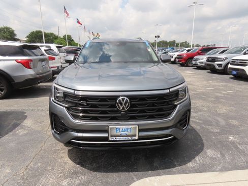 Used 2024 Volkswagen Atlas SEL Premium R-Line AWD/4WD image 5