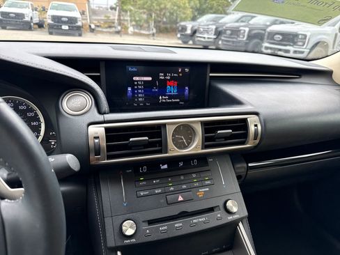 Used 2015 Lexus IS 250 image 19