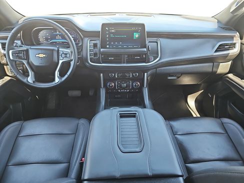 Used 2024 Chevrolet Tahoe LT w/ LT Signature Package RWD image 9