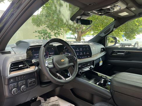 New 2026 Chevrolet Tahoe High Country AWD/4WD image 17