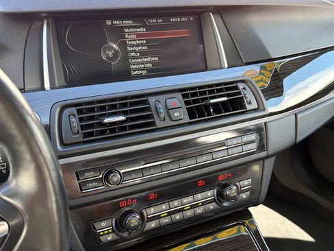 Used 2014 BMW 550i xDrive Sedan image 25