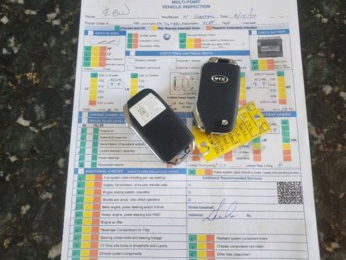 Used 2021 Kia Seltos S image 32