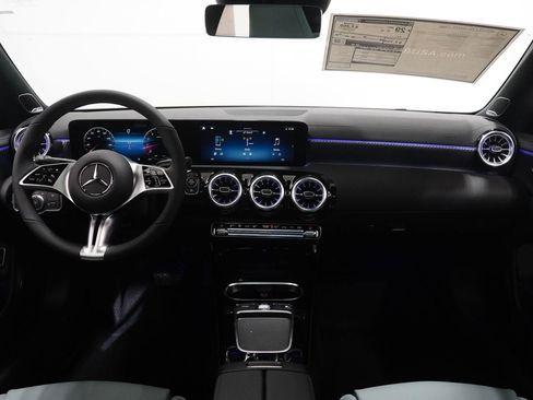 New 2026 Mercedes-Benz CLA 250 4MATIC image 18