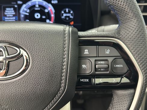 Used 2026 Toyota Tundra Platinum AWD/4WD image 23