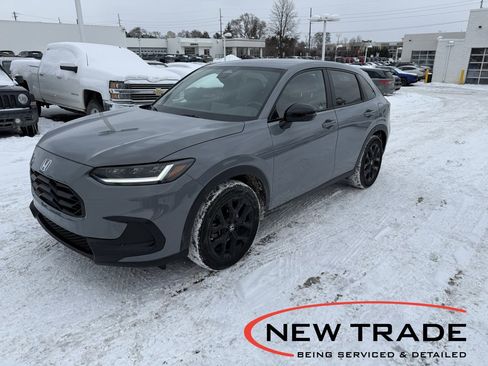 Used 2024 Honda HR-V Sport image 1