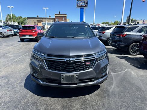 Used 2023 Chevrolet Equinox RS AWD/4WD image 2