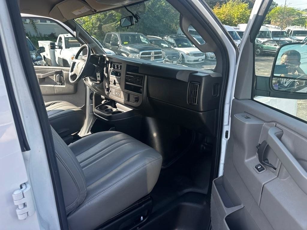 Used 2021 Chevrolet Express 2500 w/ Driver Convenience Package RWD image 12