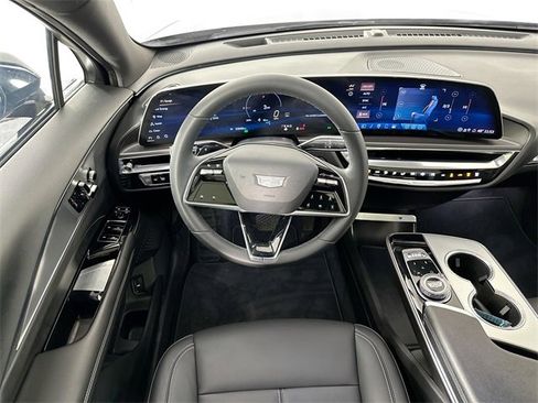 Used 2024 Cadillac Lyriq Tech image 11