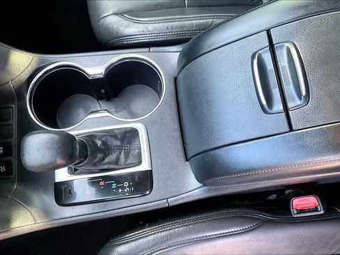 Used 2018 Toyota Highlander Plus image 14