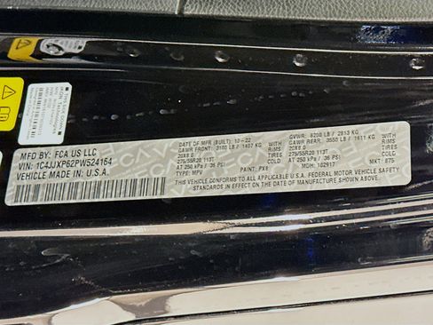 Used 2023 Jeep Wrangler Sahara image 12