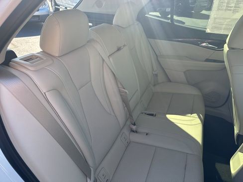 Used 2022 Buick Envision Essence w/ Safety Package image 33