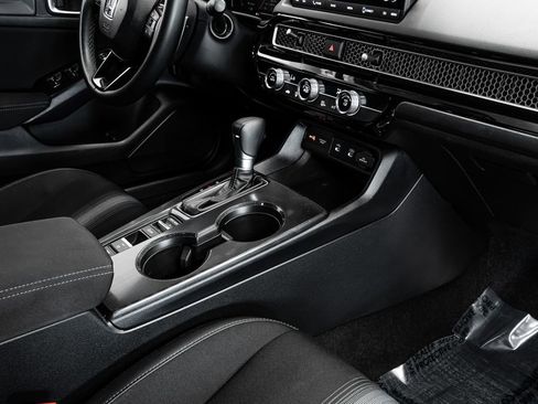 Used 2025 Honda Civic Sport image 28