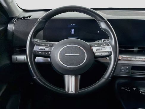 Used 2025 Hyundai Kona SEL FWD image 18