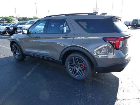 New 2026 Ford Explorer ST w/ Sun And Sound Package AWD/4WD image 6