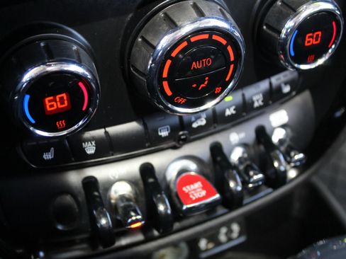 Used 2018 MINI Cooper Clubman S image 25