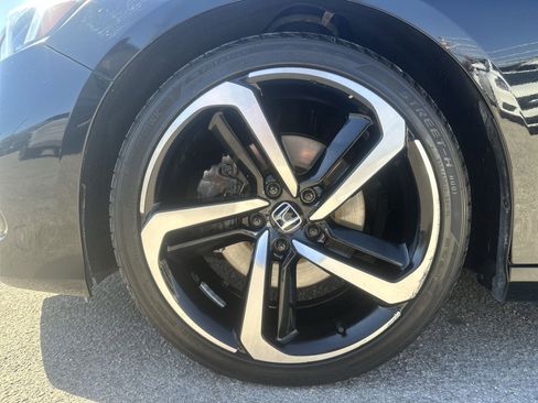 Used 2021 Honda Accord Sport image 17