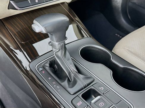 Used 2020 Kia Sorento EX FWD image 16