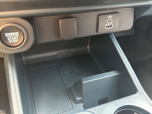 New 2025 Ford Maverick XLT w/ XLT Luxury Package image 28