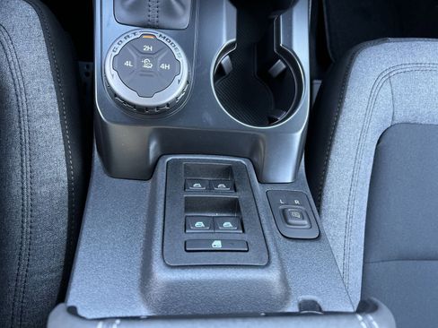 New 2025 Ford Bronco 4-Door image 15