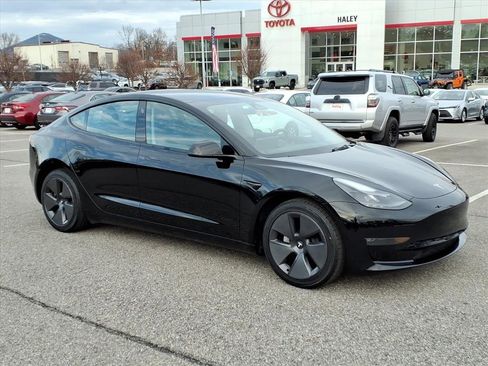 Used 2023 Tesla Model 3 Long Range image 2