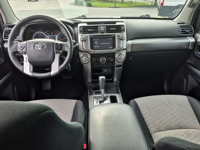 Used 2017 Toyota 4Runner SR5 RWD image 28
