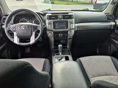Used 2017 Toyota 4Runner SR5 RWD image 28