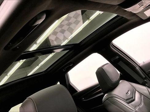 Used 2019 Cadillac XT5 Platinum AWD/4WD image 20