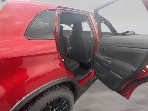 Used 2021 Mitsubishi Outlander Sport LE image 18