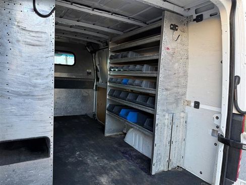 Used 2017 Mercedes-Benz Sprinter 2500 image 59