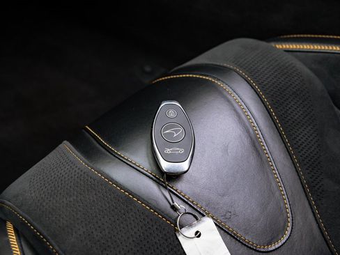 Used 2019 McLaren 720S Performance image 13