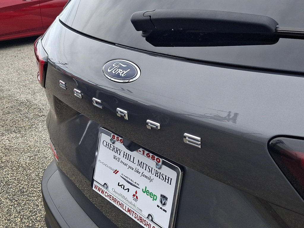 Used 2025 Ford Escape ST-Line FWD image 16
