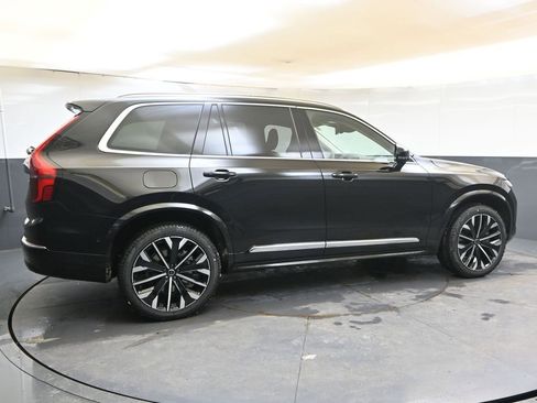 New 2026 Volvo XC90 B6 Plus w/ Protection Package Premier image 6