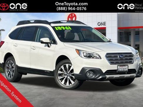 Used 2016 Subaru Outback 3.6R Limited image 1