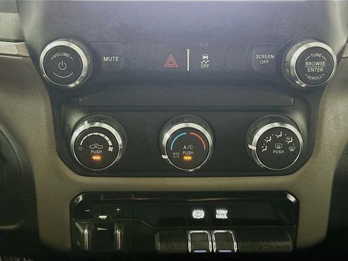 Used 2024 RAM 3500 Big Horn AWD/4WD image 18