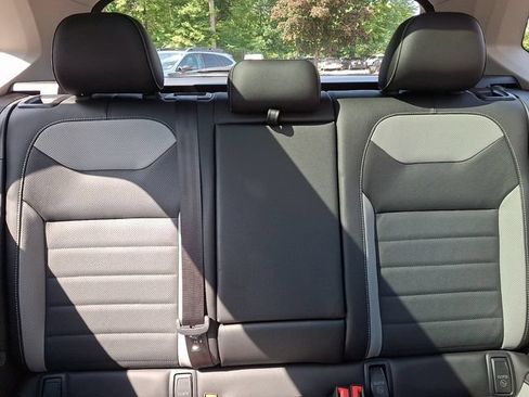 Certified 2023 Volkswagen Taos SEL AWD/4WD image 19